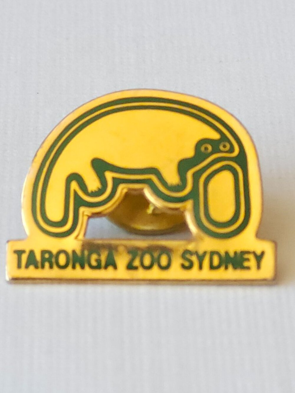 TARONGA ZOO SYDNEY Australia PIN Gold Tone